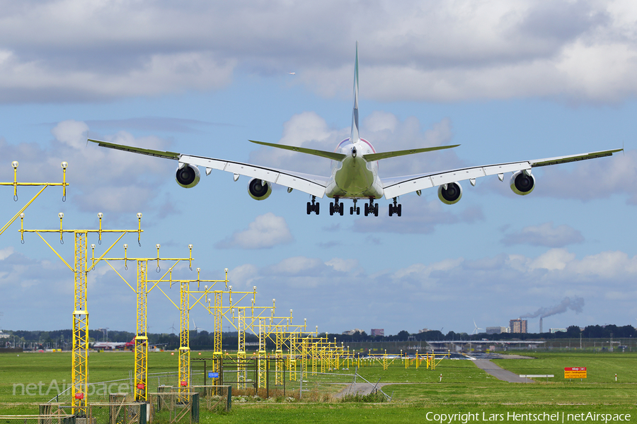 Emirates Airbus A380-861 (A6-EOB) | Photo 120792