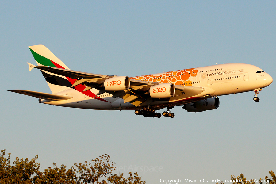Emirates Airbus A380-861 (A6-EOB) | Photo 359581