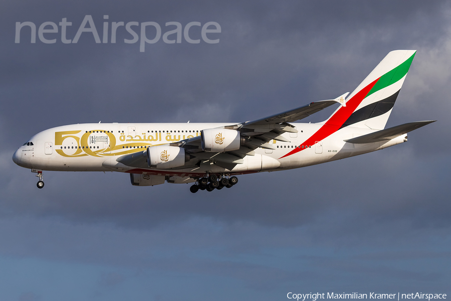 Emirates Airbus A380-861 (A6-EOE) | Photo 521116
