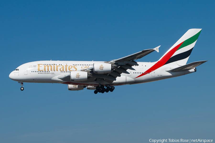 Emirates Airbus A380-861 (A6-EOE) | Photo 300128