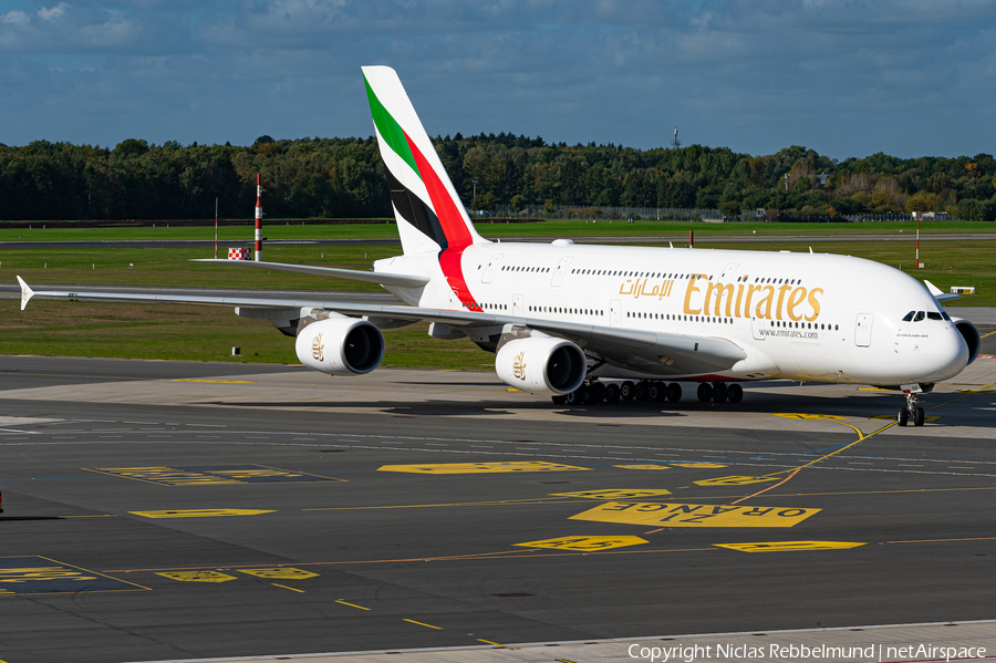Emirates Airbus A380-861 (A6-EOF) | Photo 529869