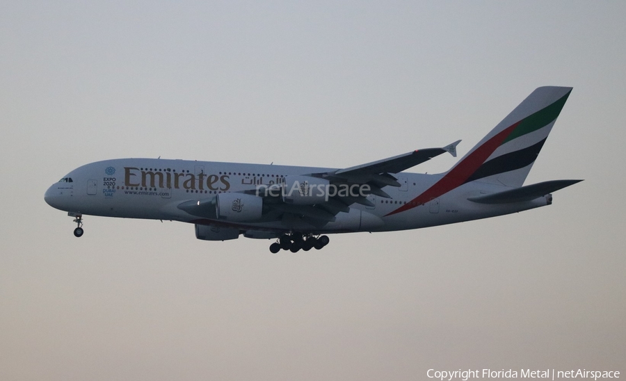 Emirates Airbus A380-861 (A6-EOF) | Photo 435048