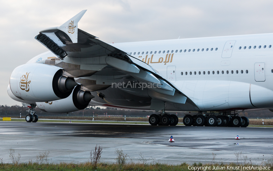 Emirates Airbus A380-861 (A6-EOI) | Photo 133179
