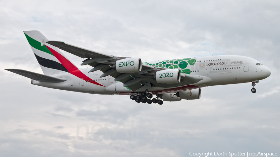 Emirates Airbus A380-861 (A6-EOJ) | Photo 371657