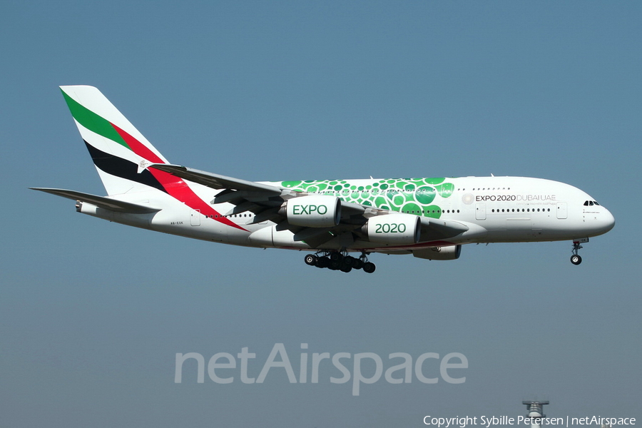 Emirates Airbus A380-861 (A6-EOK) | Photo 318280