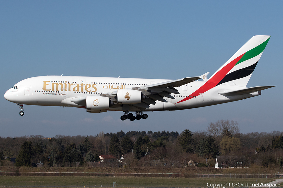 Emirates Airbus A380-861 (A6-EOM) | Photo 499284
