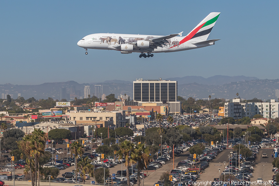 Emirates Airbus A380-861 (A6-EOM) | Photo 359214
