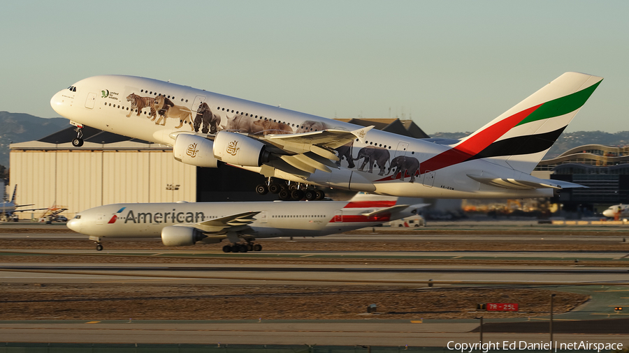 Emirates Airbus A380-861 (A6-EOM) | Photo 359949