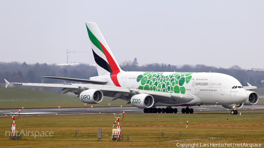 Emirates Airbus A380-861 (A6-EON) | Photo 292428