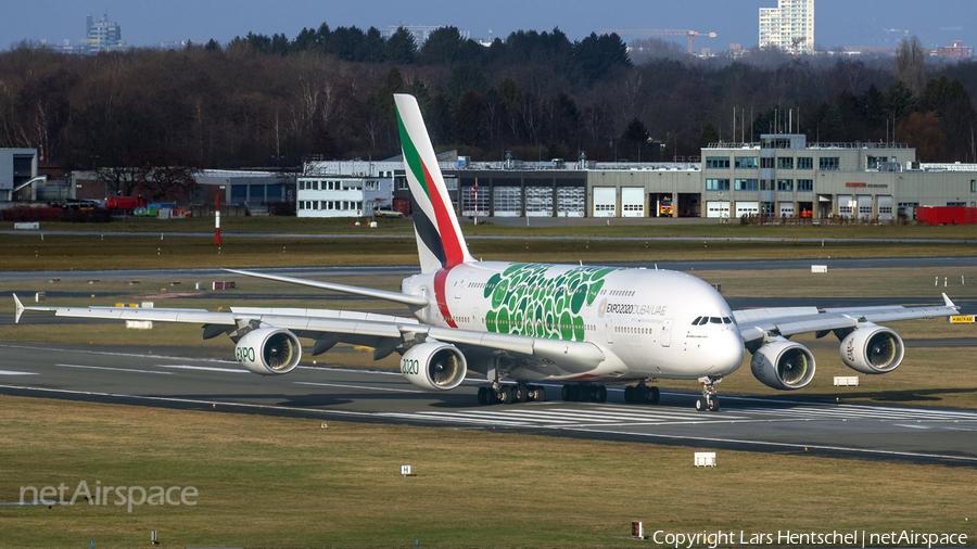 Emirates Airbus A380-861 (A6-EON) | Photo 489038