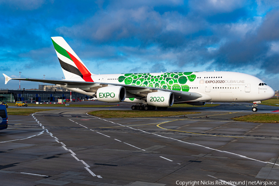Emirates Airbus A380-861 (A6-EON) | Photo 489128
