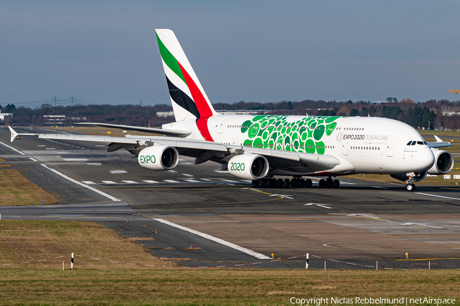 Emirates Airbus A380-861 (A6-EON) | Photo 494423
