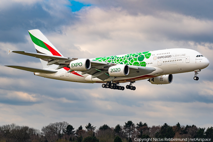 Emirates Airbus A380-861 (A6-EON) | Photo 498001