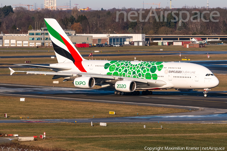 Emirates Airbus A380-861 (A6-EON) | Photo 520896