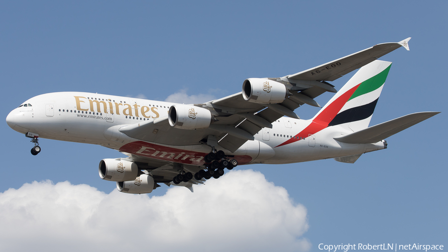 Emirates Airbus A380-861 (A6-EOO) | Photo 599832
