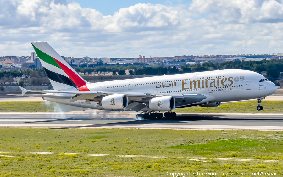 Emirates Airbus A380-861 (A6-EOO) | Photo 343827