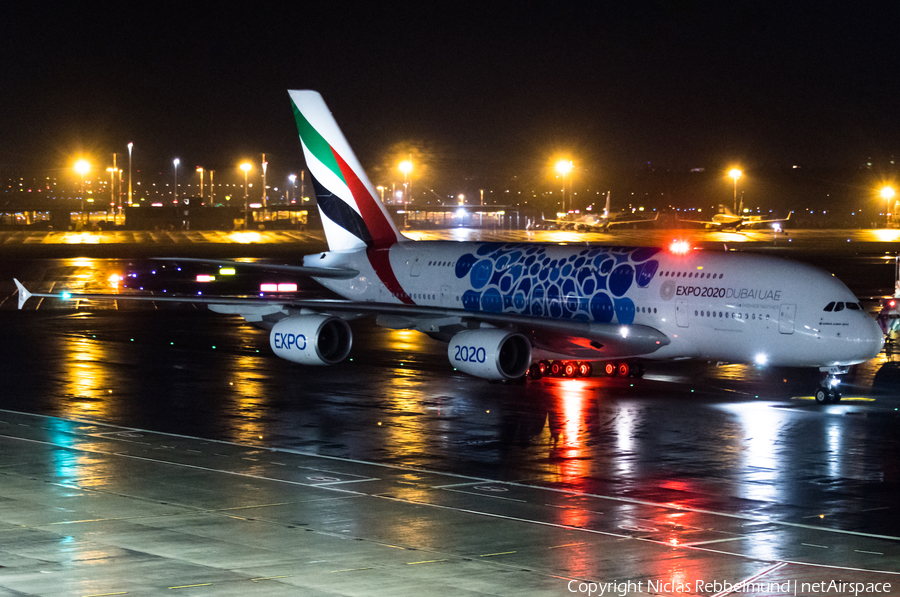 Emirates Airbus A380-861 (A6-EOS) | Photo 284961