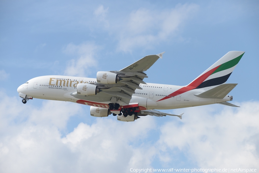 Emirates Airbus A380-861 (A6-EOT) | Photo 365981