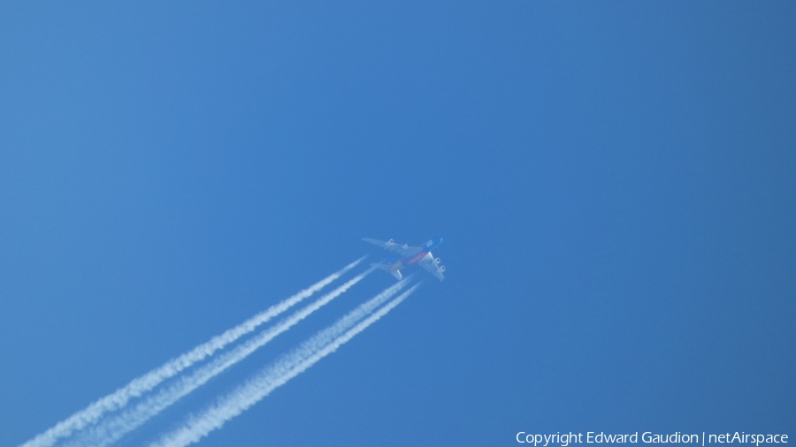 Emirates Airbus A380-861 (A6-EOT) | Photo 607555