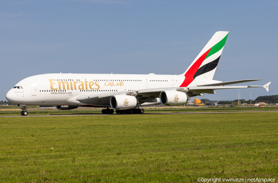 Emirates Airbus A380-861 (A6-EOU) | Photo 634903