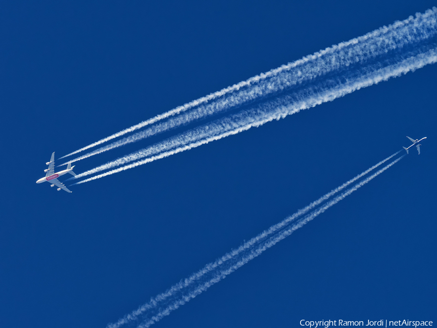 Emirates Airbus A380-861 (A6-EOU) | Photo 287023