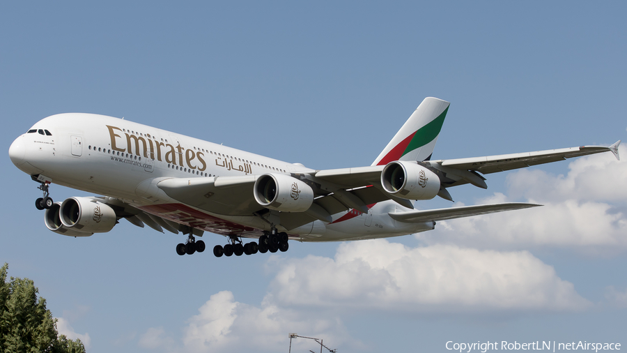 Emirates Airbus A380-861 (A6-EOU) | Photo 595597