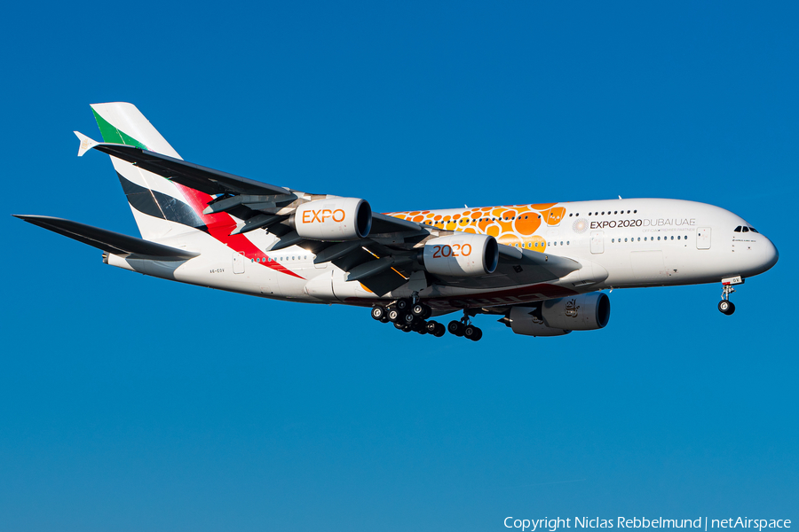 Emirates Airbus A380-861 (A6-EOV) | Photo 364792