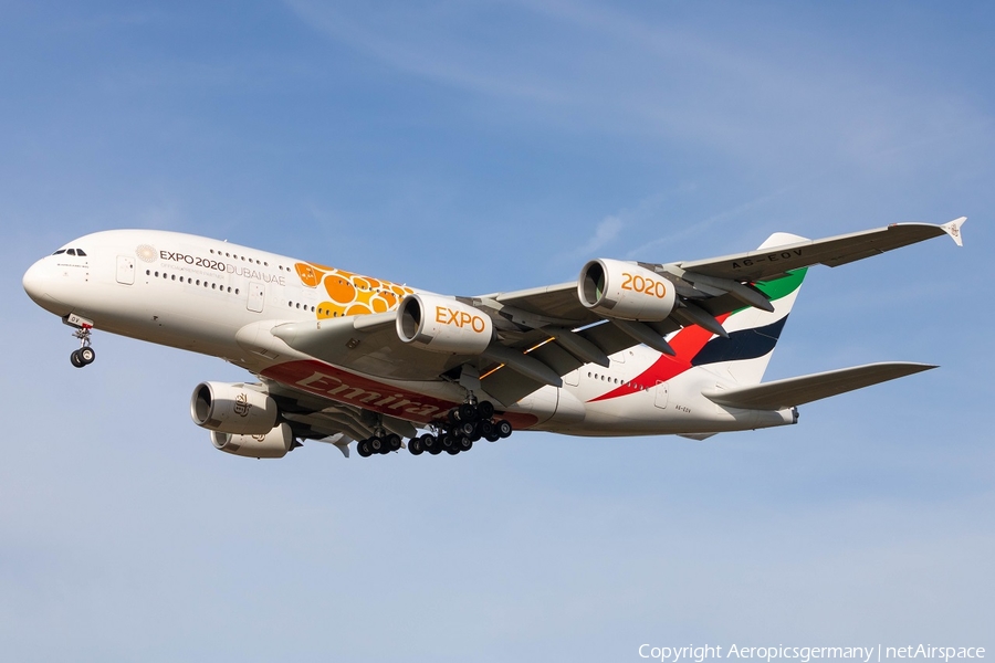 Emirates Airbus A380-861 (A6-EOV) | Photo 393879