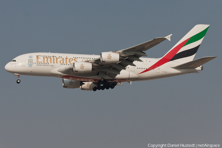 Emirates Airbus A380-861 (A6-EOV) | Photo 416052
