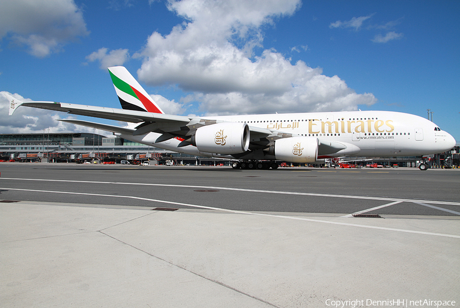 Emirates Airbus A380-861 (A6-EOV) | Photo 516786