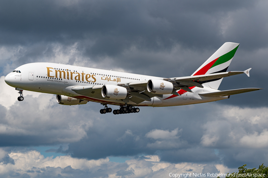 Emirates Airbus A380-861 (A6-EOV) | Photo 516855