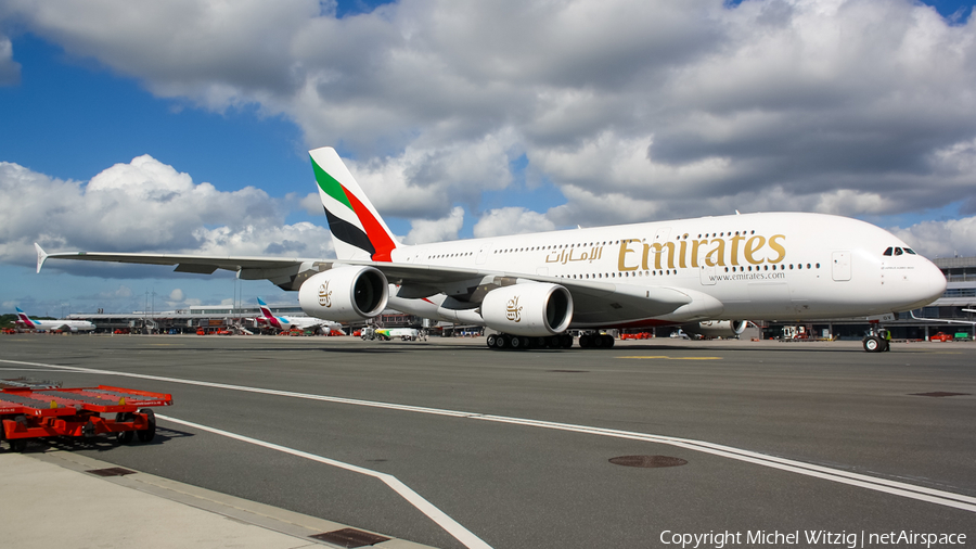 Emirates Airbus A380-861 (A6-EOV) | Photo 517117
