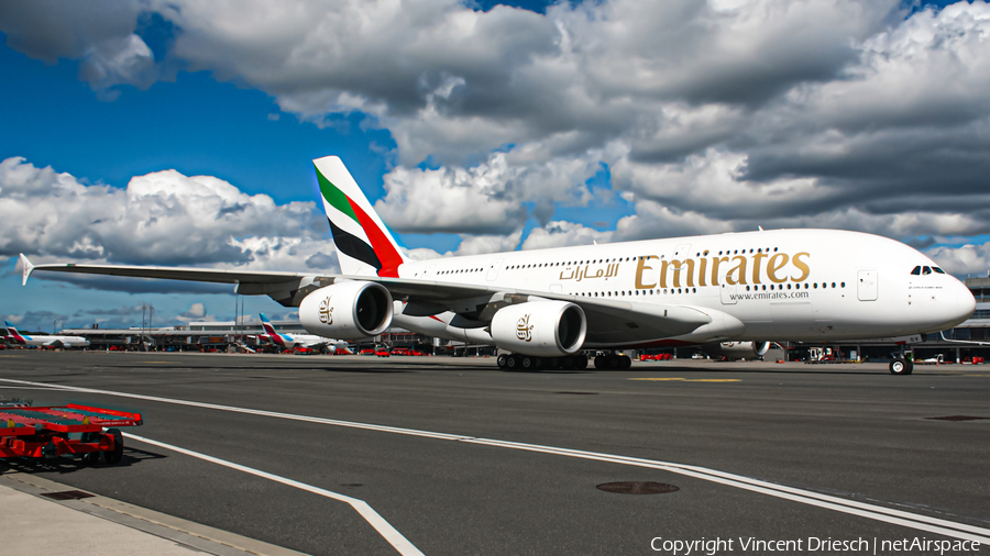 Emirates Airbus A380-861 (A6-EOV) | Photo 517356