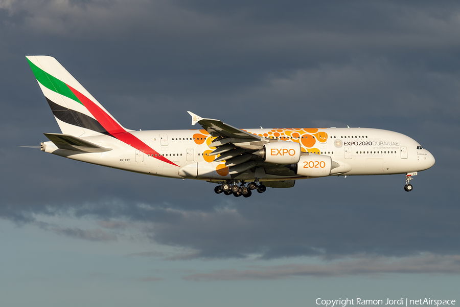 Emirates Airbus A380-861 (A6-EOV) | Photo 321412