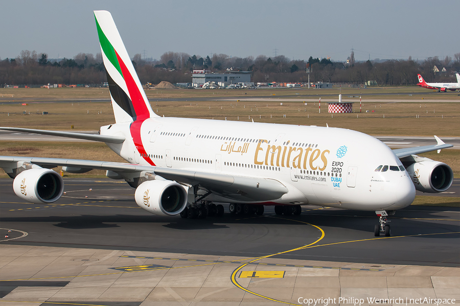 Emirates Airbus A380-861 (A6-EOW) | Photo 260484