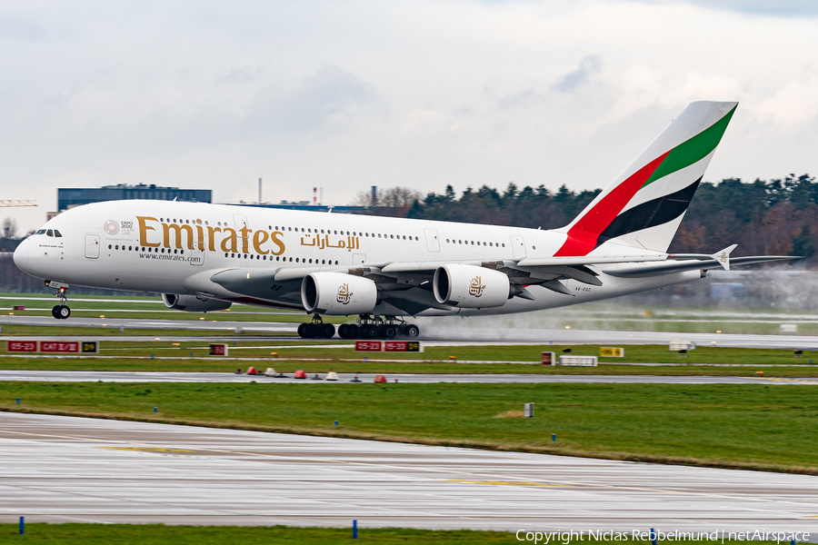 Emirates Airbus A380-861 (A6-EOZ) | Photo 481606