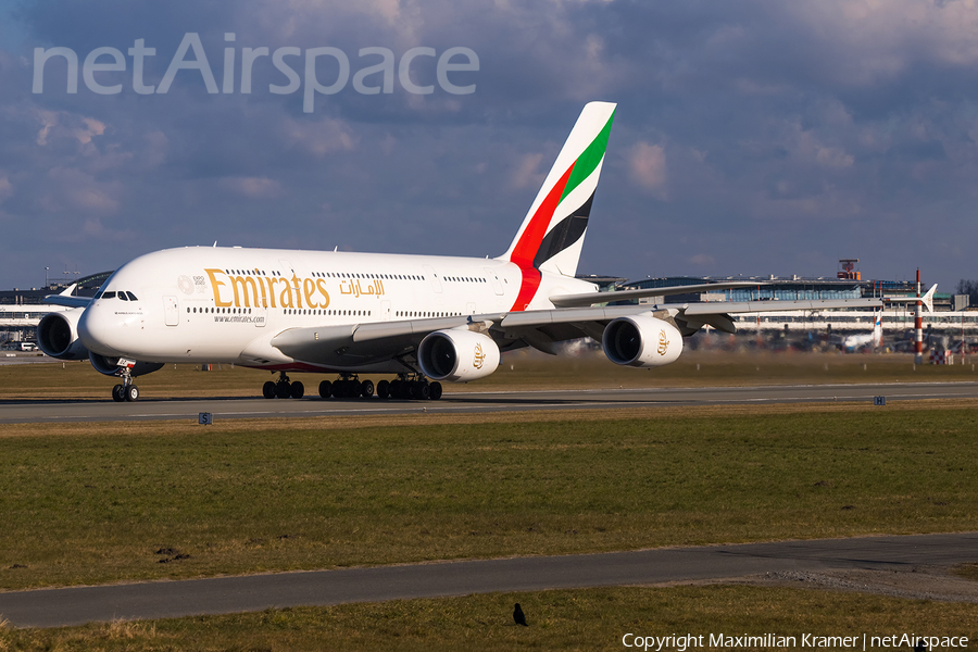 Emirates Airbus A380-861 (A6-EOZ) | Photo 521330