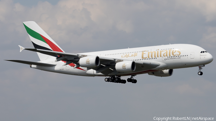 Emirates Airbus A380-861 (A6-EOZ) | Photo 593694