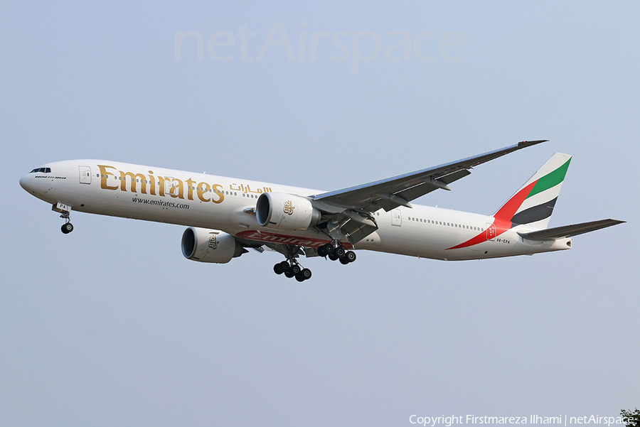 Emirates Boeing 777-31H(ER) (A6-EPA) | Photo 86238