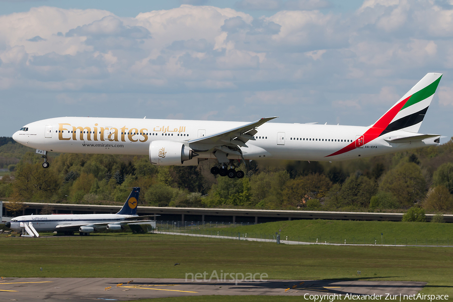 Emirates Boeing 777-31H(ER) (A6-EPA) | Photo 195907