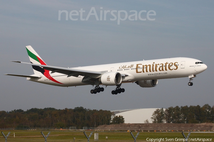 Emirates Boeing 777-31H(ER) (A6-EPA) | Photo 87604