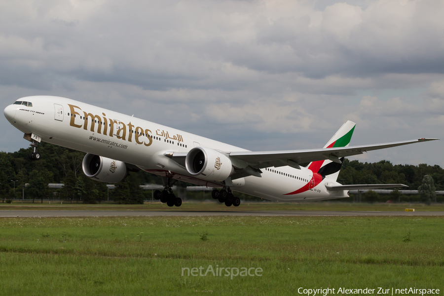 Emirates Boeing 777-31H(ER) (A6-EPB) | Photo 114696