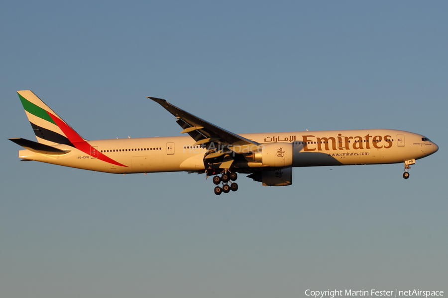 Emirates Boeing 777-31H(ER) (A6-EPB) | Photo 120060
