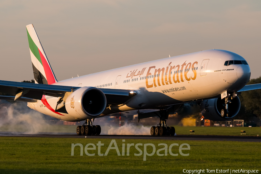 Emirates Boeing 777-31H(ER) (A6-EPB) | Photo 123686