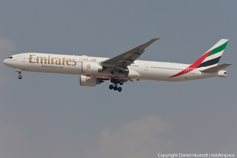 Emirates Boeing 777-31H(ER) (A6-EPD) | Photo 417924