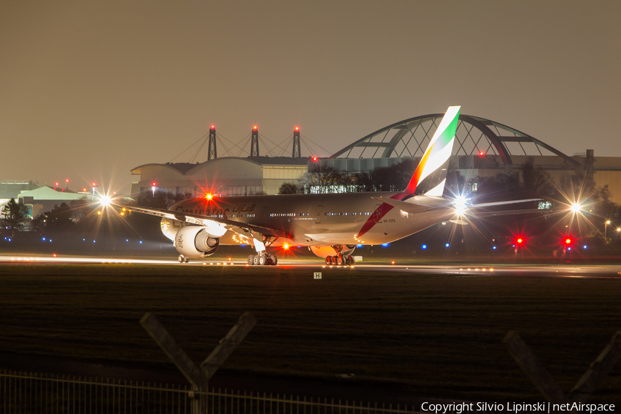 Emirates Boeing 777-31H(ER) (A6-EPD) | Photo 101521