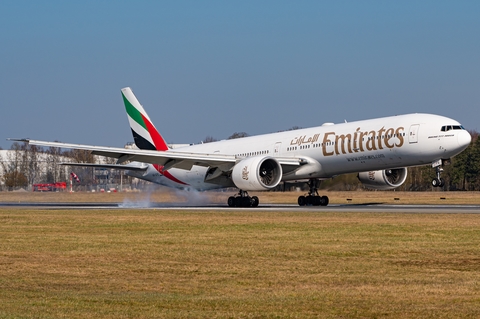 Emirates Boeing 777-31H(ER) (A6-EPE) at  Hamburg - Fuhlsbuettel (Helmut Schmidt), Germany