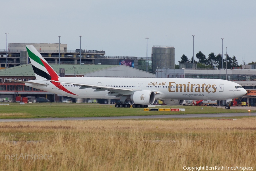 Emirates Boeing 777-31H(ER) (A6-EPF) | Photo 173419