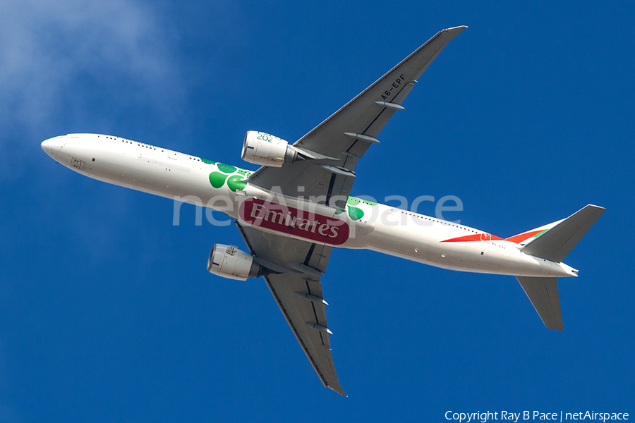 Emirates Boeing 777-31H(ER) (A6-EPF) | Photo 374861