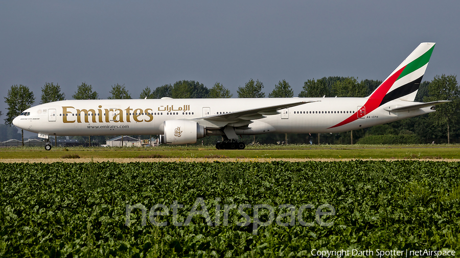 Emirates Boeing 777-31H(ER) (A6-EPH) | Photo 371660